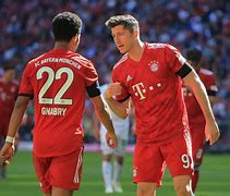 包含拜仁慕尼黑后防线稳固,零封对手坚守积分榜榜首的词条 包含拜仁慕尼黑后防线稳固,零封对手坚守积分榜榜首的词条