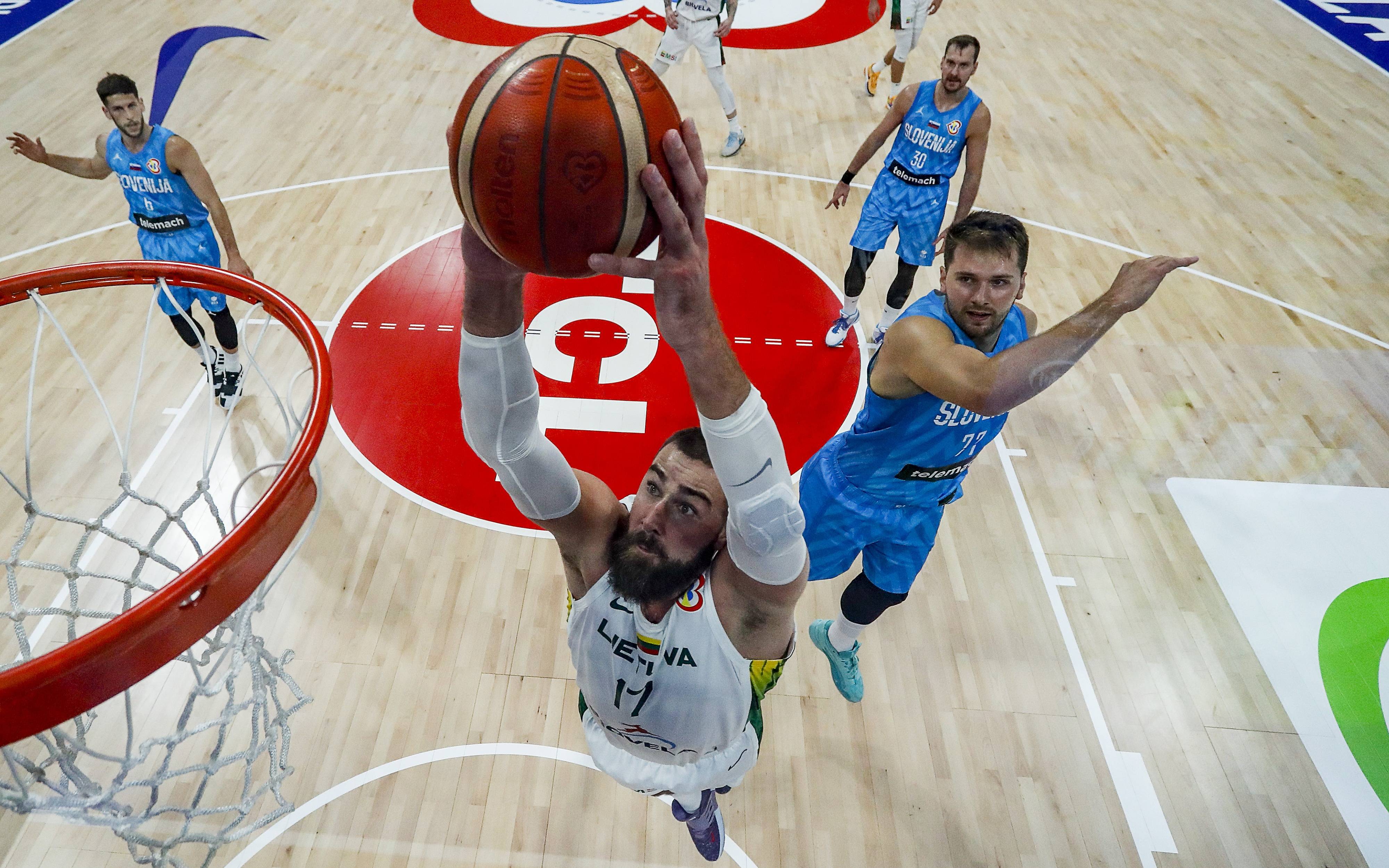 斯洛文尼亚队狂胜立陶宛，小组次席成定局的简单介绍